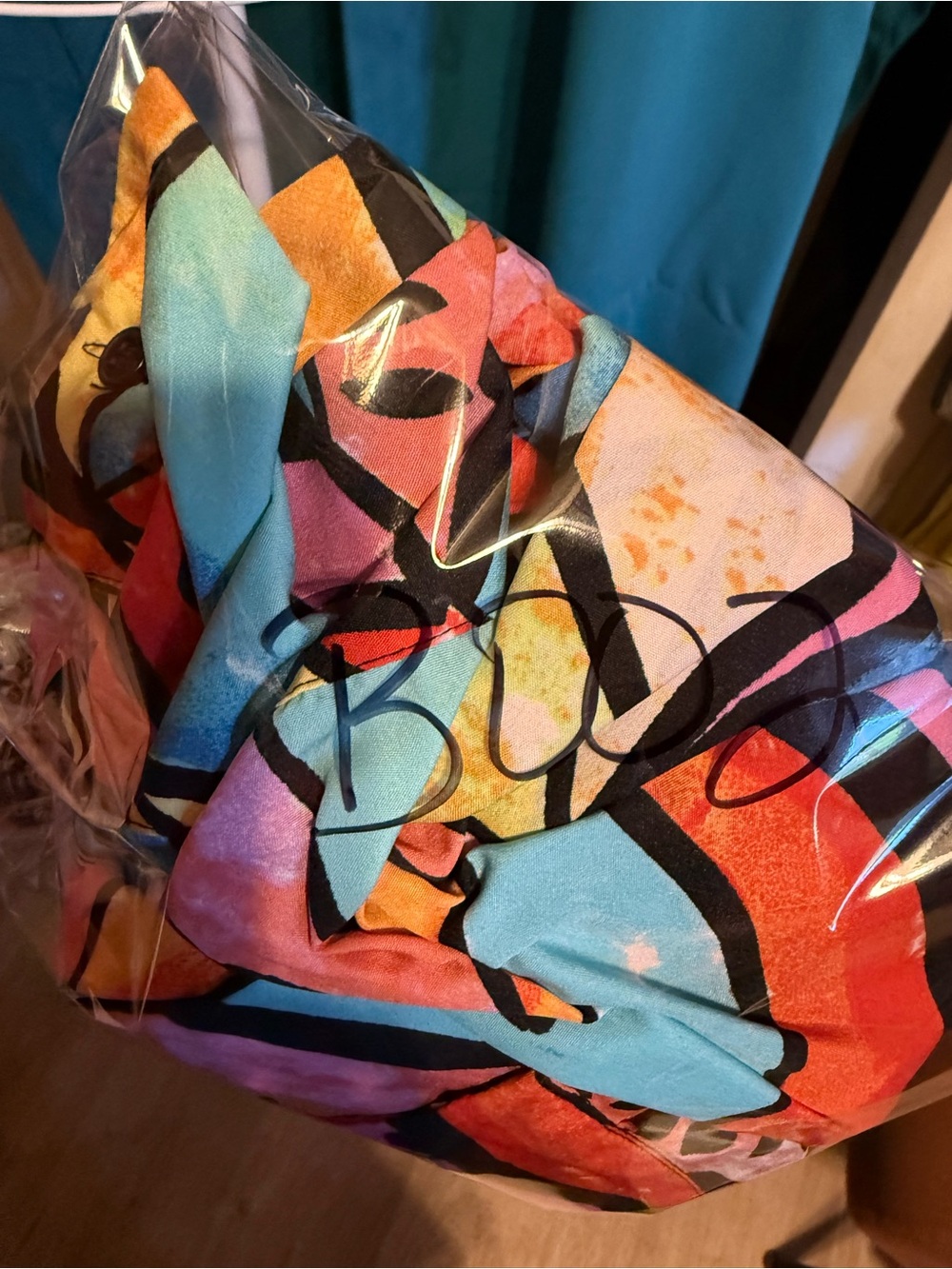 Live 4 Truth Multicolor Abstract Tie-Front Button Down Shirt crop - Picture 5 of 5